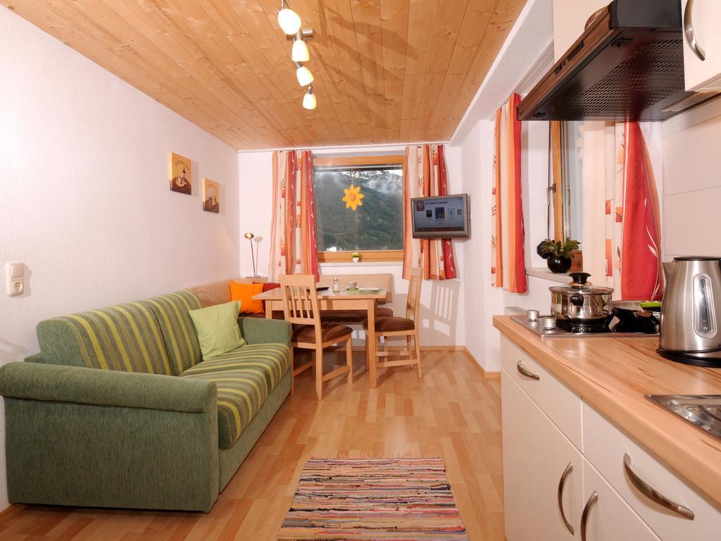 Single Apartment Martlerhof Tux Zimmer foto